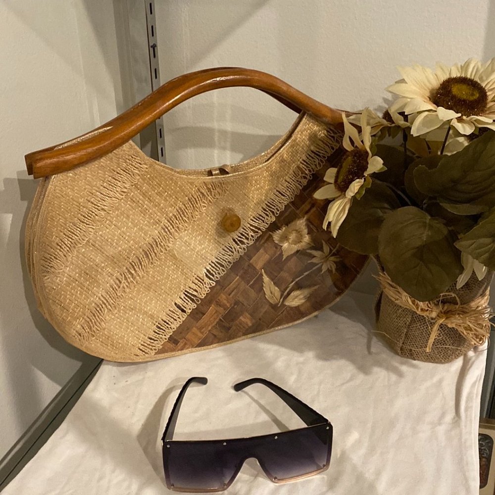 purse and sunglass set